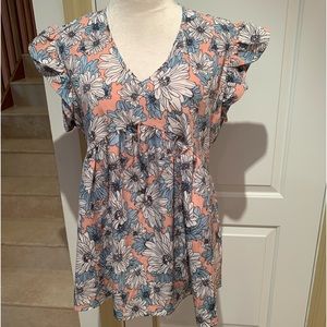 SHEIN Curve. Coral/blue/White floral top. Ruffles on arms. Size 0XL.